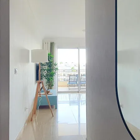 Terraza Sea & Sun بالم مار